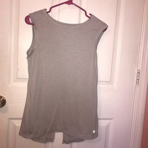workout tank top